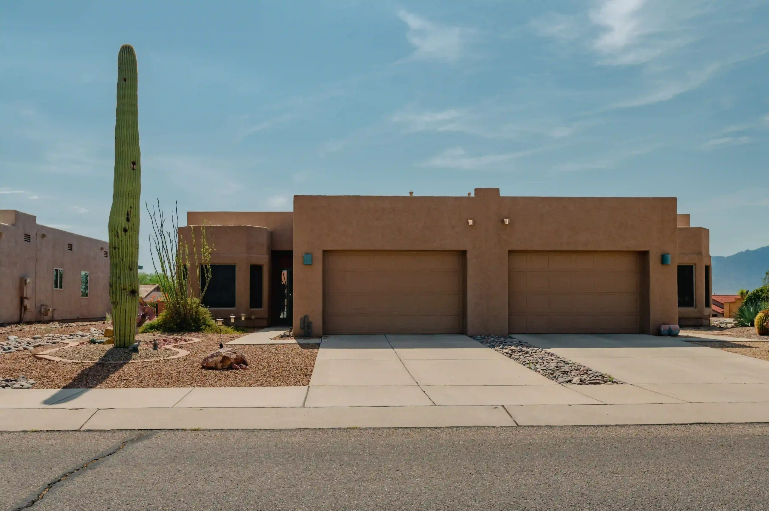 Flat foam roof on an Arizona home