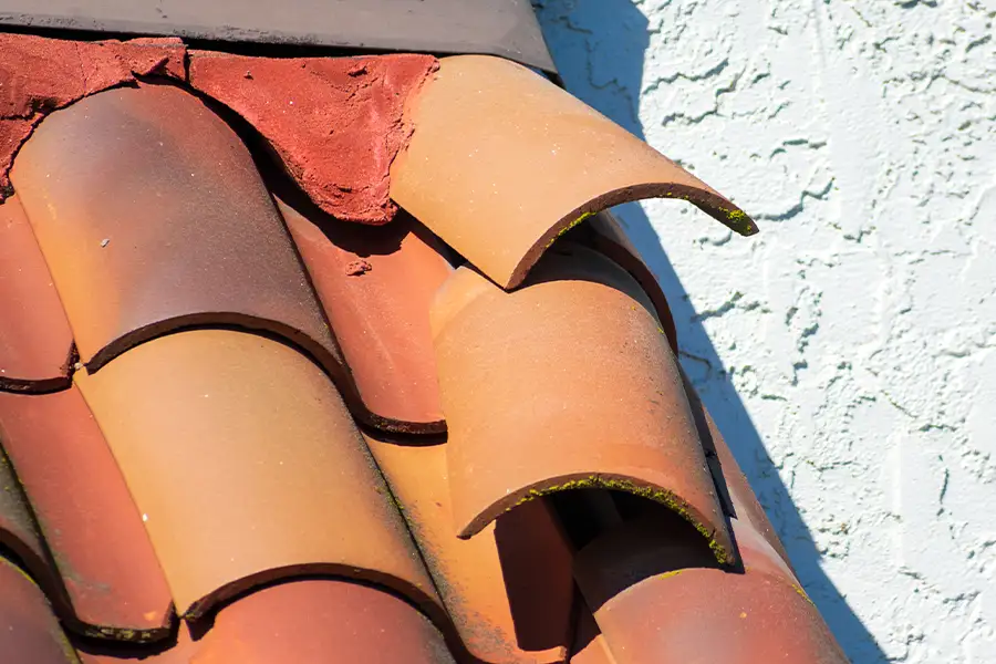 Common roofing problems on an Arizona roof